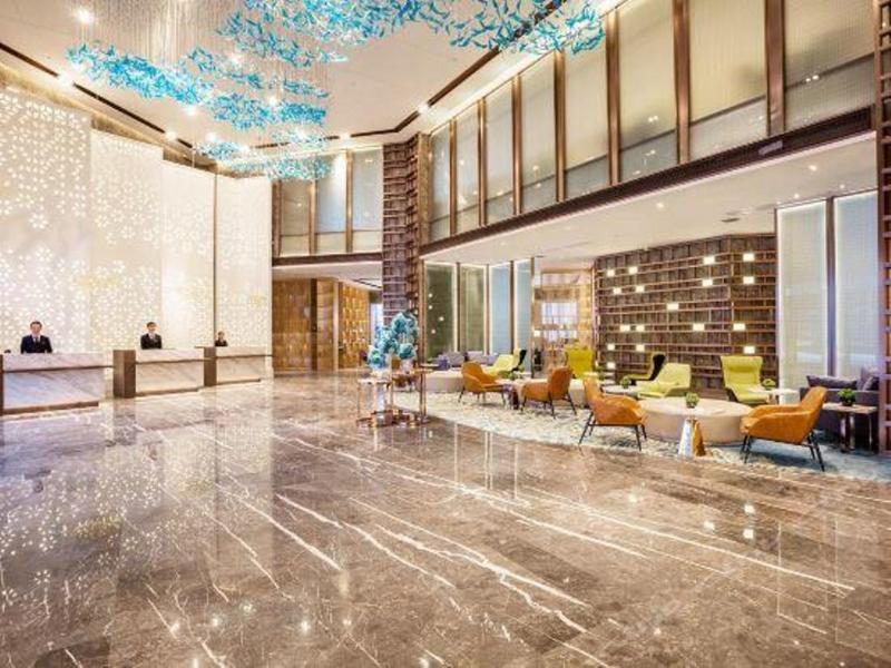 Shenzhen Bantian Huaweizhongcheng Atour Hotel Bagian luar foto